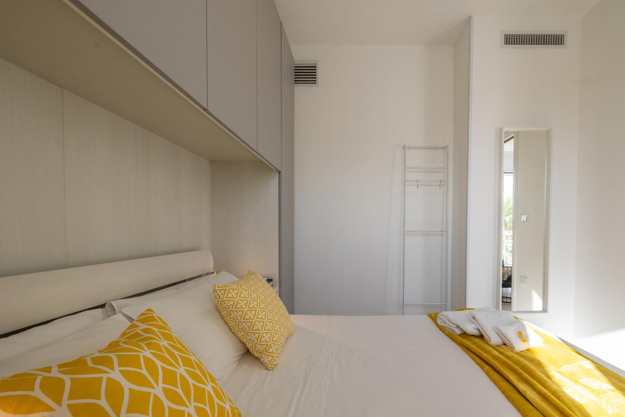 Tramonti Incredibili In Piscina - Apartment8 Con Ac Wifi In Residence 산타 마리아 알 바뇨 외부 사진