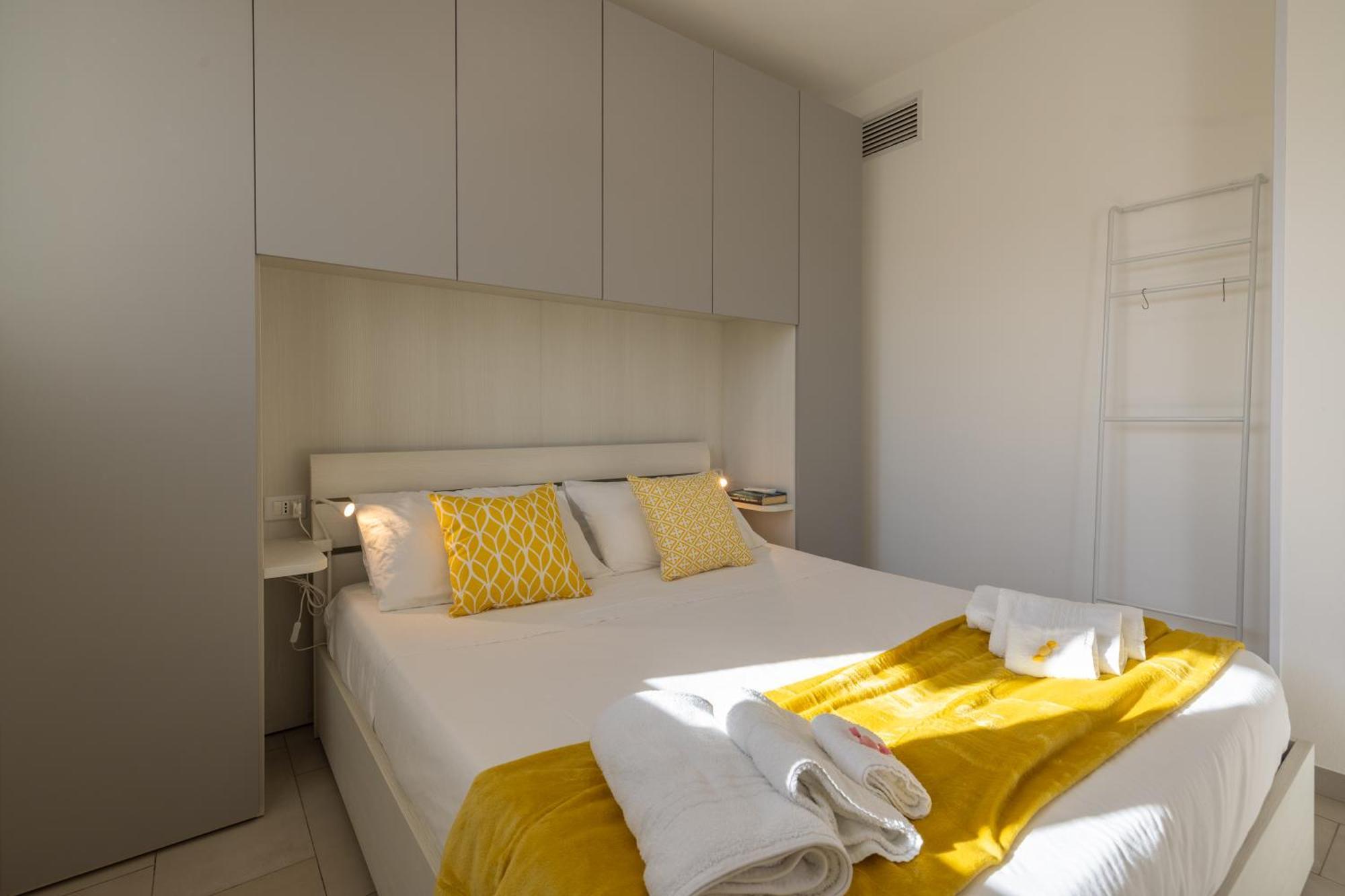 Tramonti Incredibili In Piscina - Apartment8 Con Ac Wifi In Residence 산타 마리아 알 바뇨 외부 사진